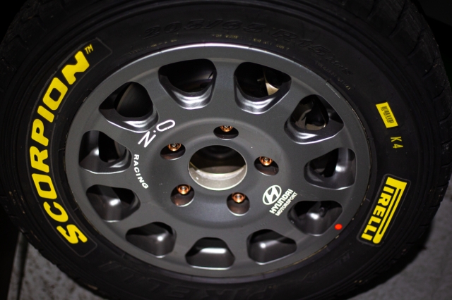 01_LllegadaHyundaiI20Rally22009_007