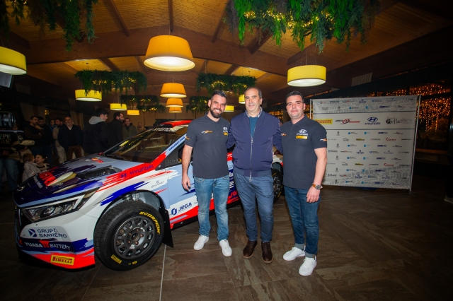 01_PresentacionAresRacing24_047